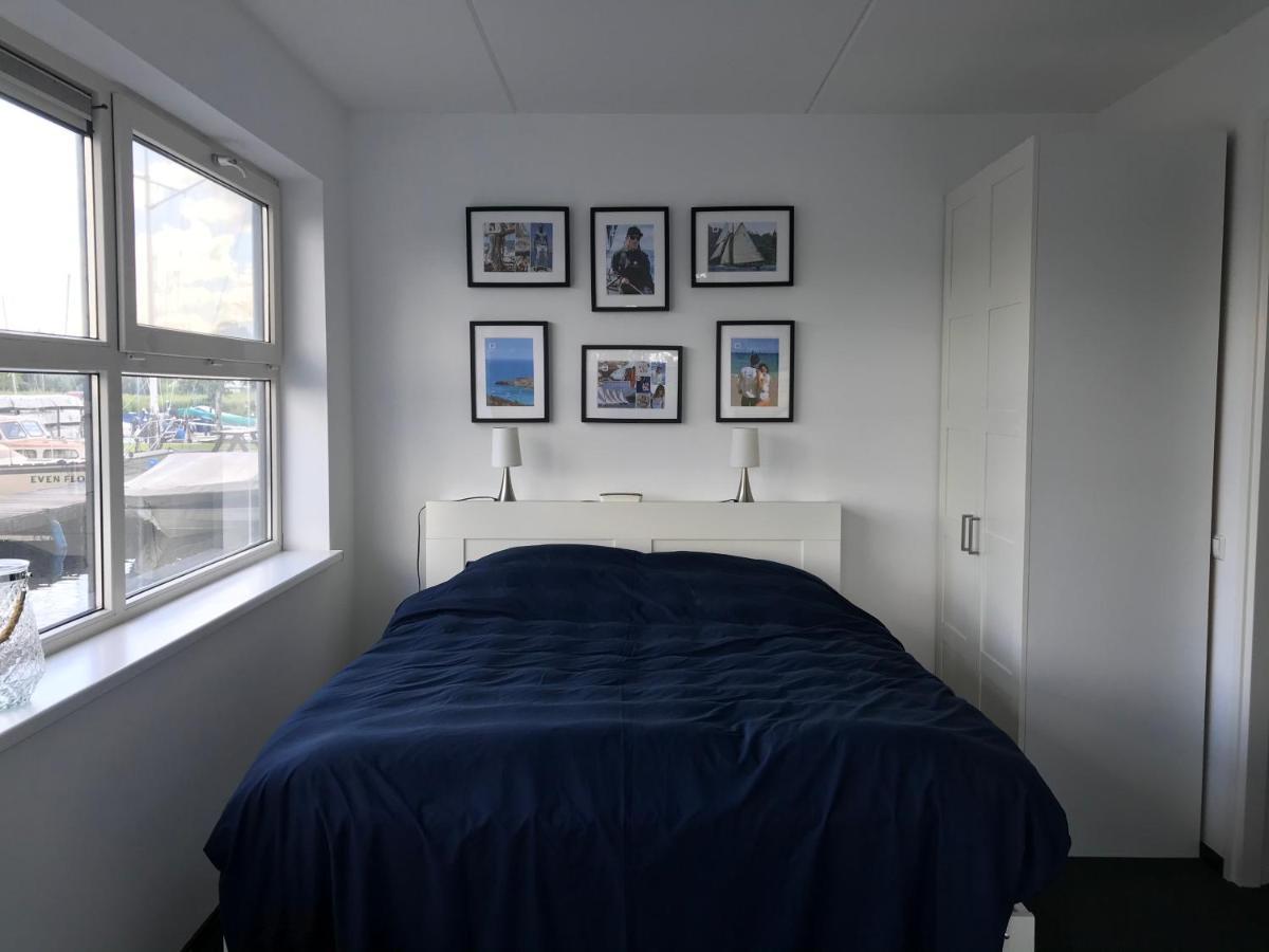 The Boathouse With Boat Villa Aalsmeer Exterior photo